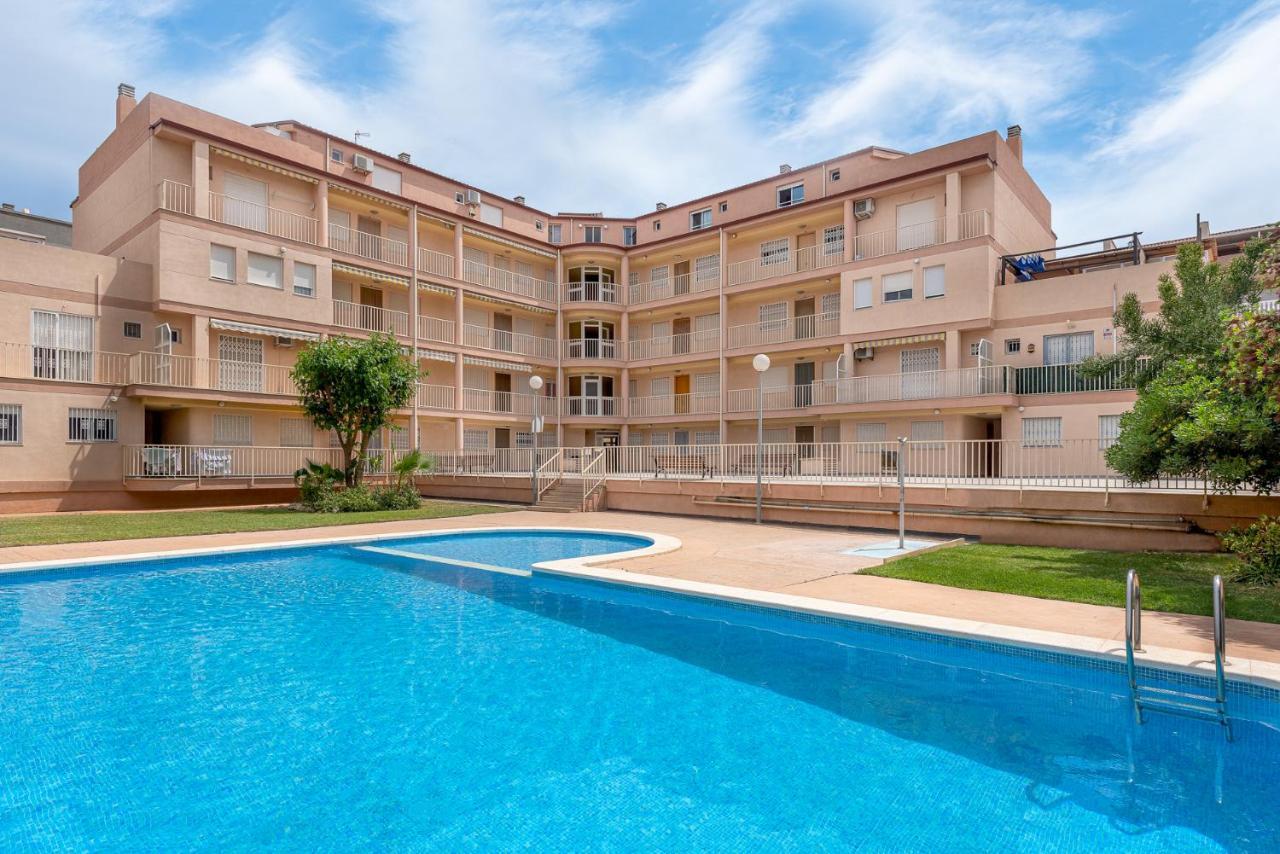 Amplio Canet